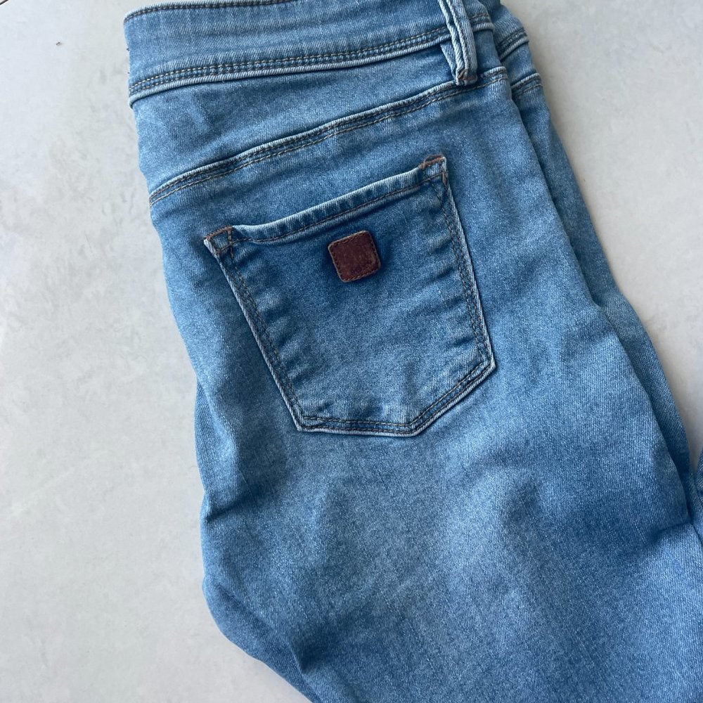Roxy Skinny Jeans - Picture 2 of 6
